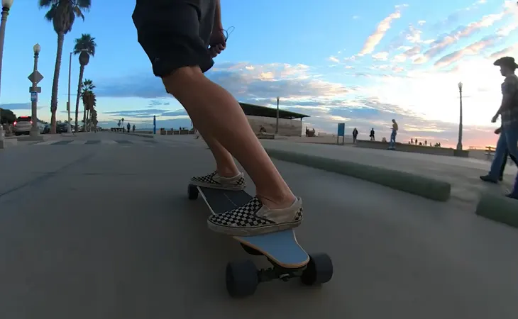 Top 10 Best Electric Skateboards (Reviewed + Guided)