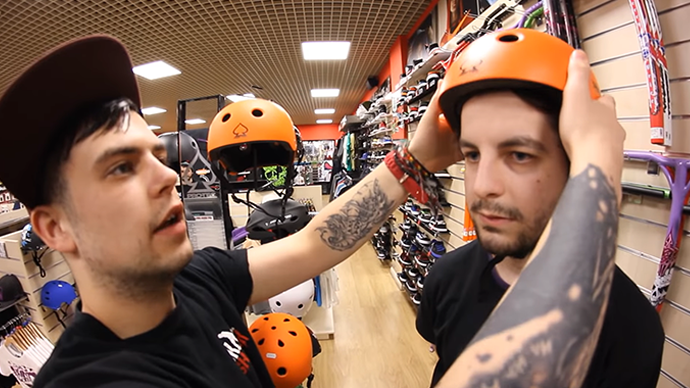 Wear Well-Fitted Helmet When Skateboarding