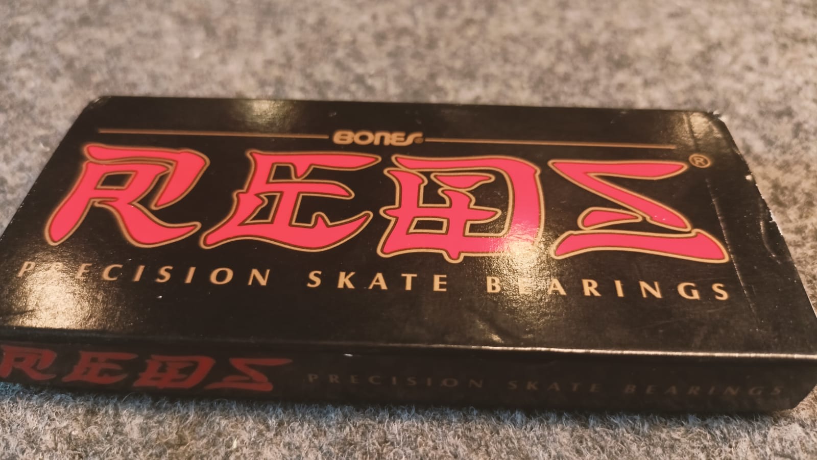 Can I mix and match different brands of bearings on my skateboard?