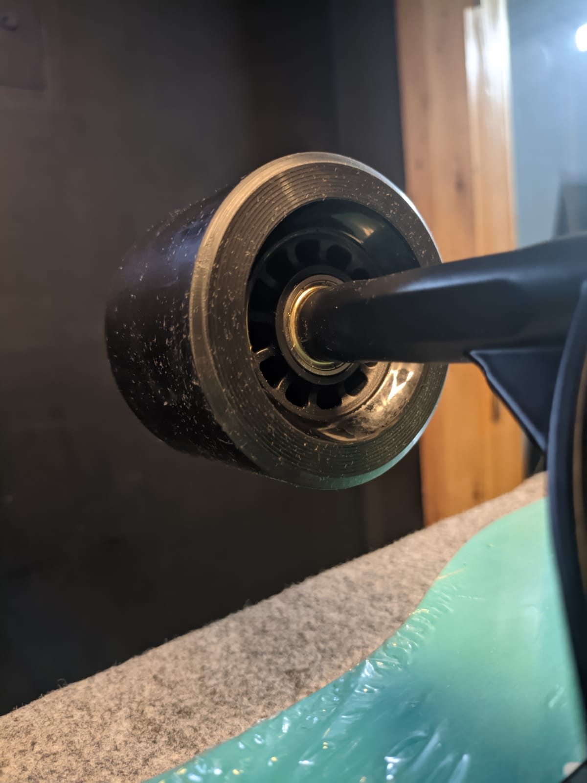 Are Longboards With Larger Wheels Better For Pumping?